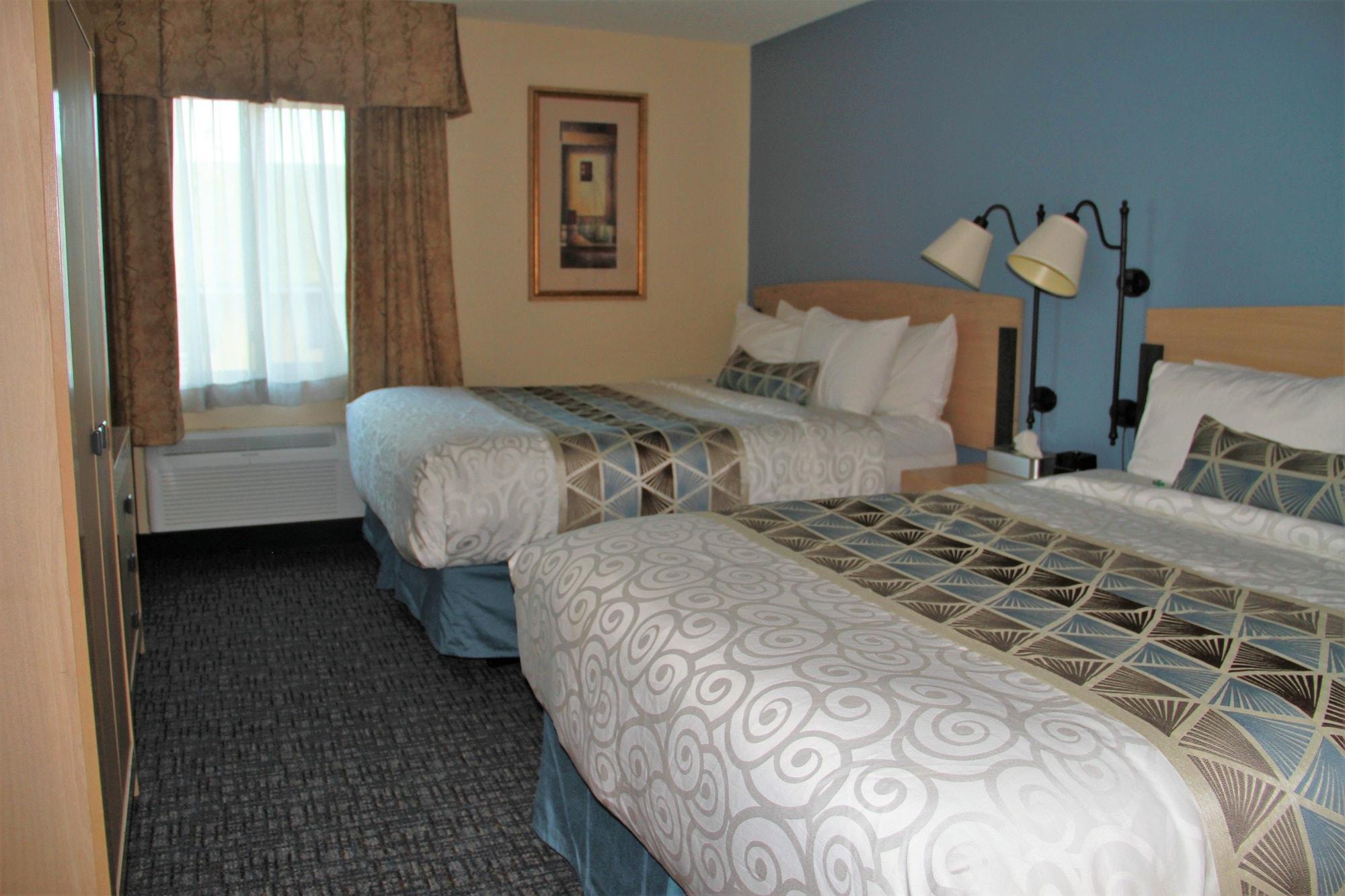 Baymont By Wyndham Stevens Point Hotel Bagian luar foto