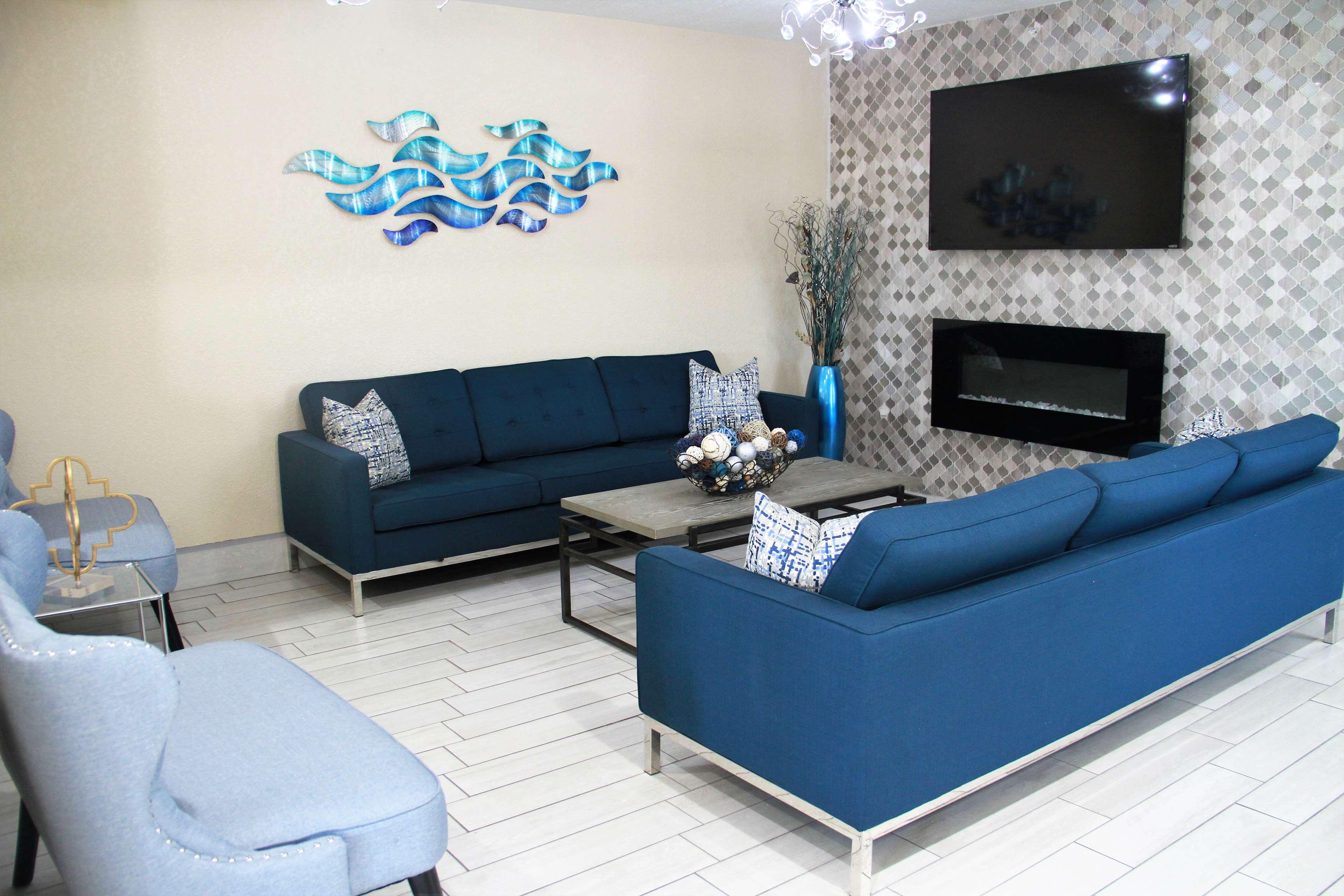 Baymont By Wyndham Stevens Point Hotel Bagian luar foto